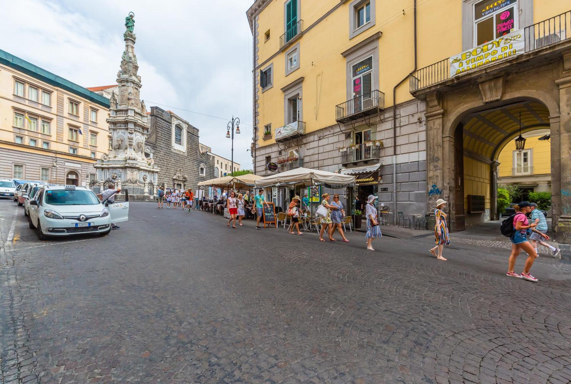 Residenza Trinità Maggiore Naples Extérieur photo