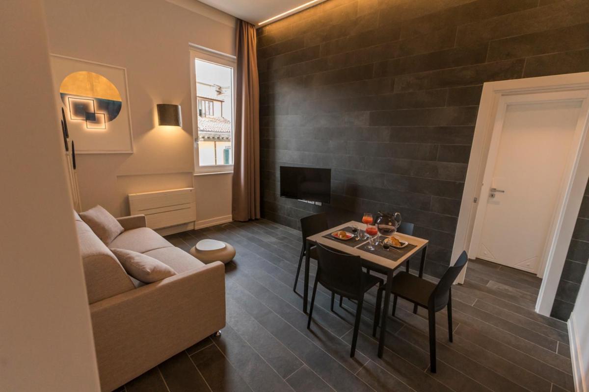 Residenza Trinità Maggiore Naples Extérieur photo